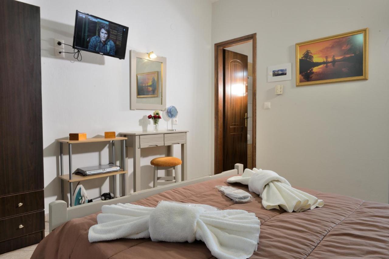 Artemis Apartments โคนิทซา ภายนอก รูปภาพ