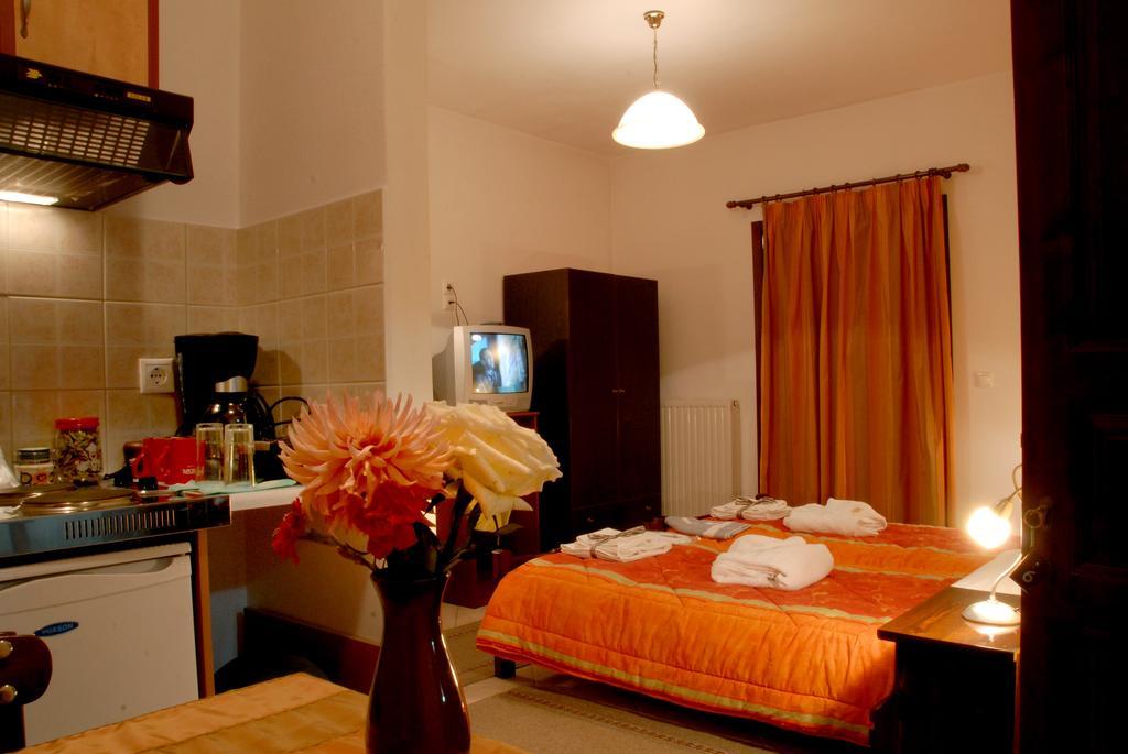 Artemis Apartments โคนิทซา ภายนอก รูปภาพ